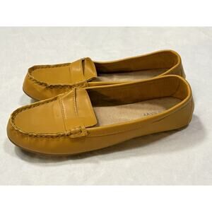 Old Navy Faux-Leather Moccasins Mustard Womens Loafers Size 8 Flats